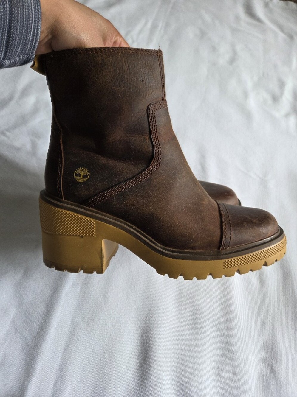 Timberland Women’s Silver Blossom Ankle Boots - Picture 3 of 5